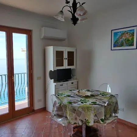 Pleasant With Charming Sea View *