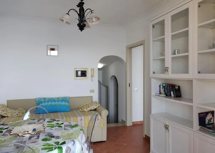 Pleasant With Charming Sea View Apartment Positano