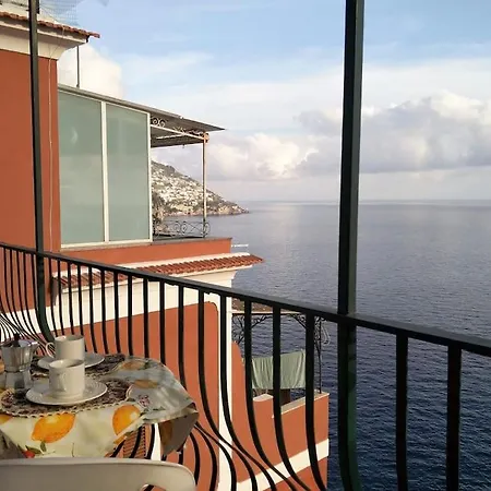 公寓 Pleasant With Charming Sea View