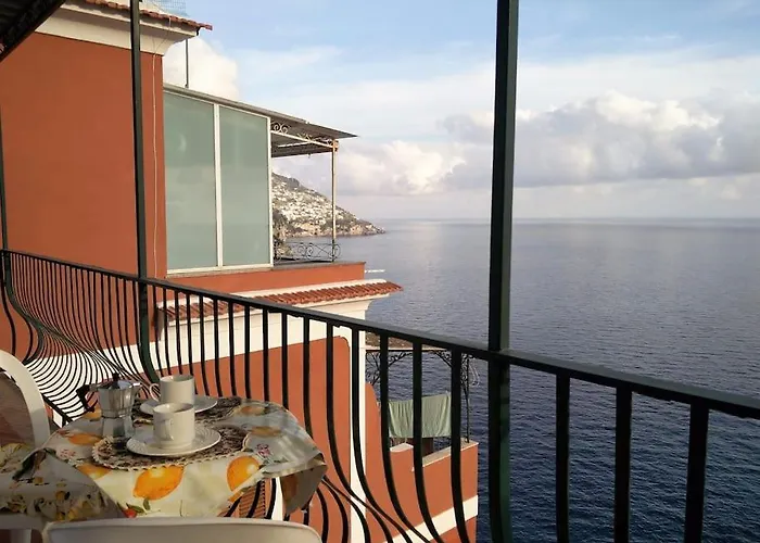 公寓 Pleasant With Charming Sea View