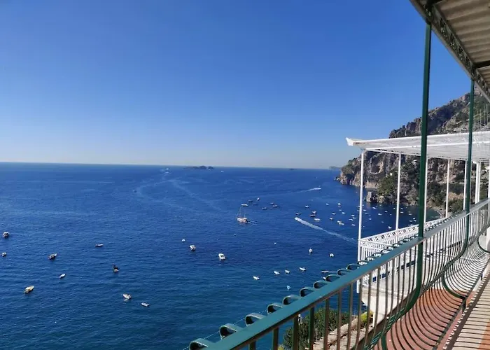 公寓 Pleasant With Charming Sea View